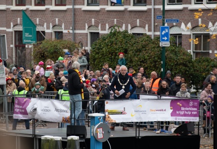 2024-11-16 Sinterklaas intocht-102